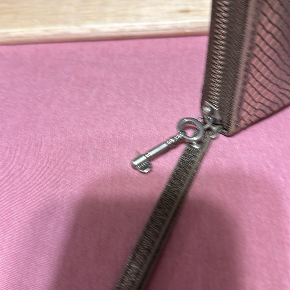 Fossil Wallet - Picture 8 of 8